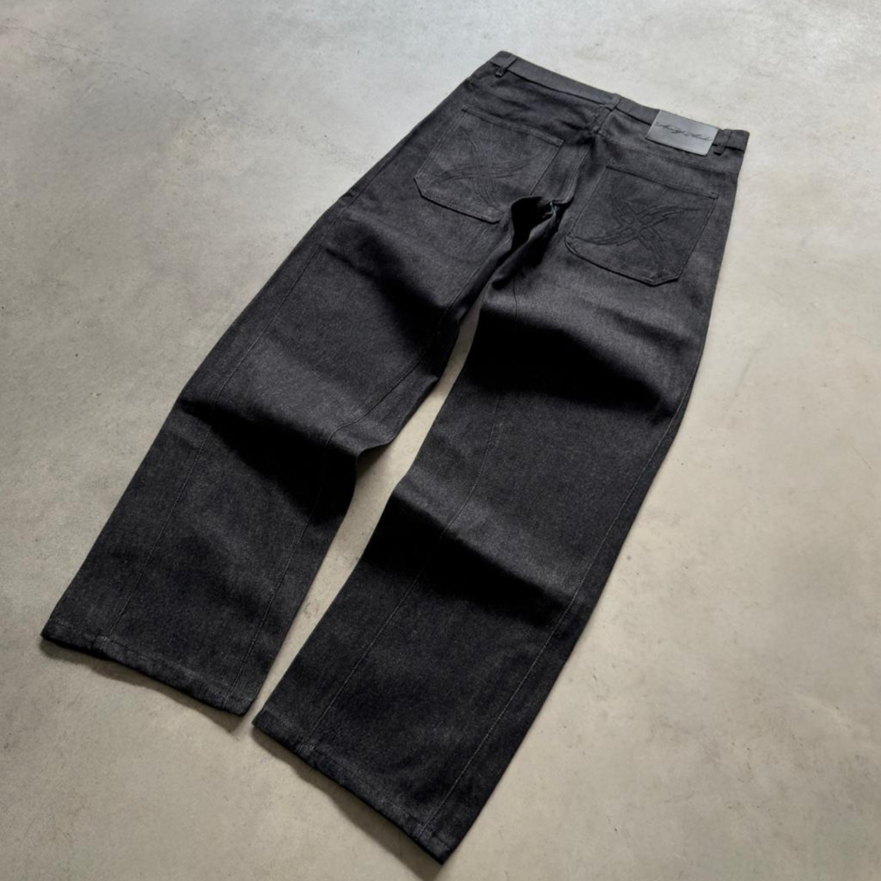 Formy Studio Raw Star Denim Black