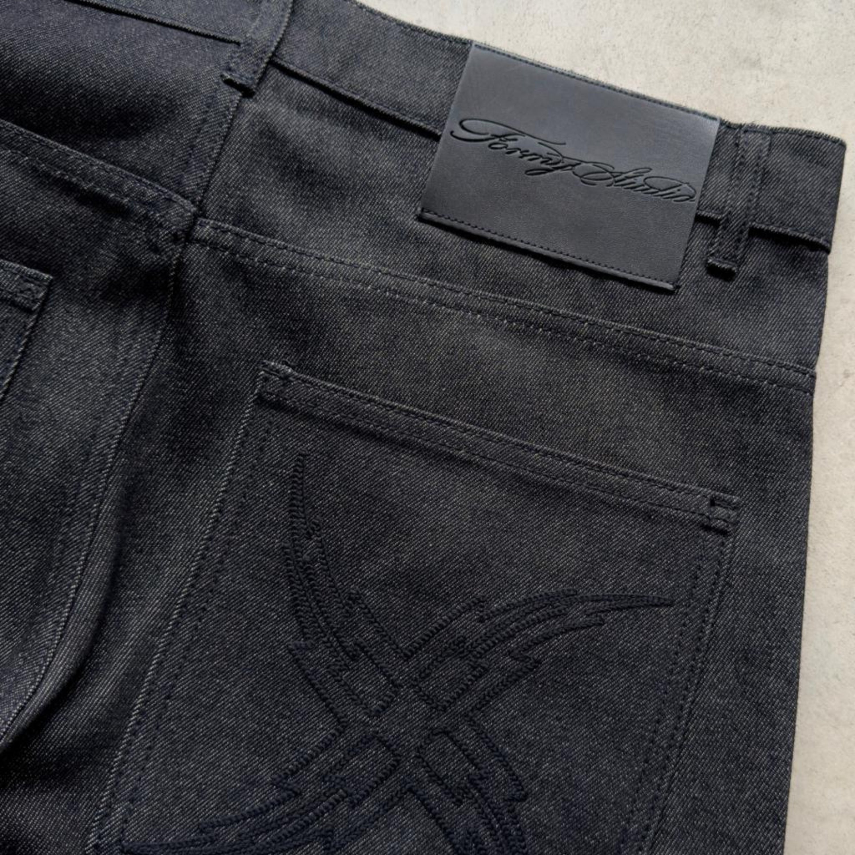 Formy Studio Raw Star Denim Black