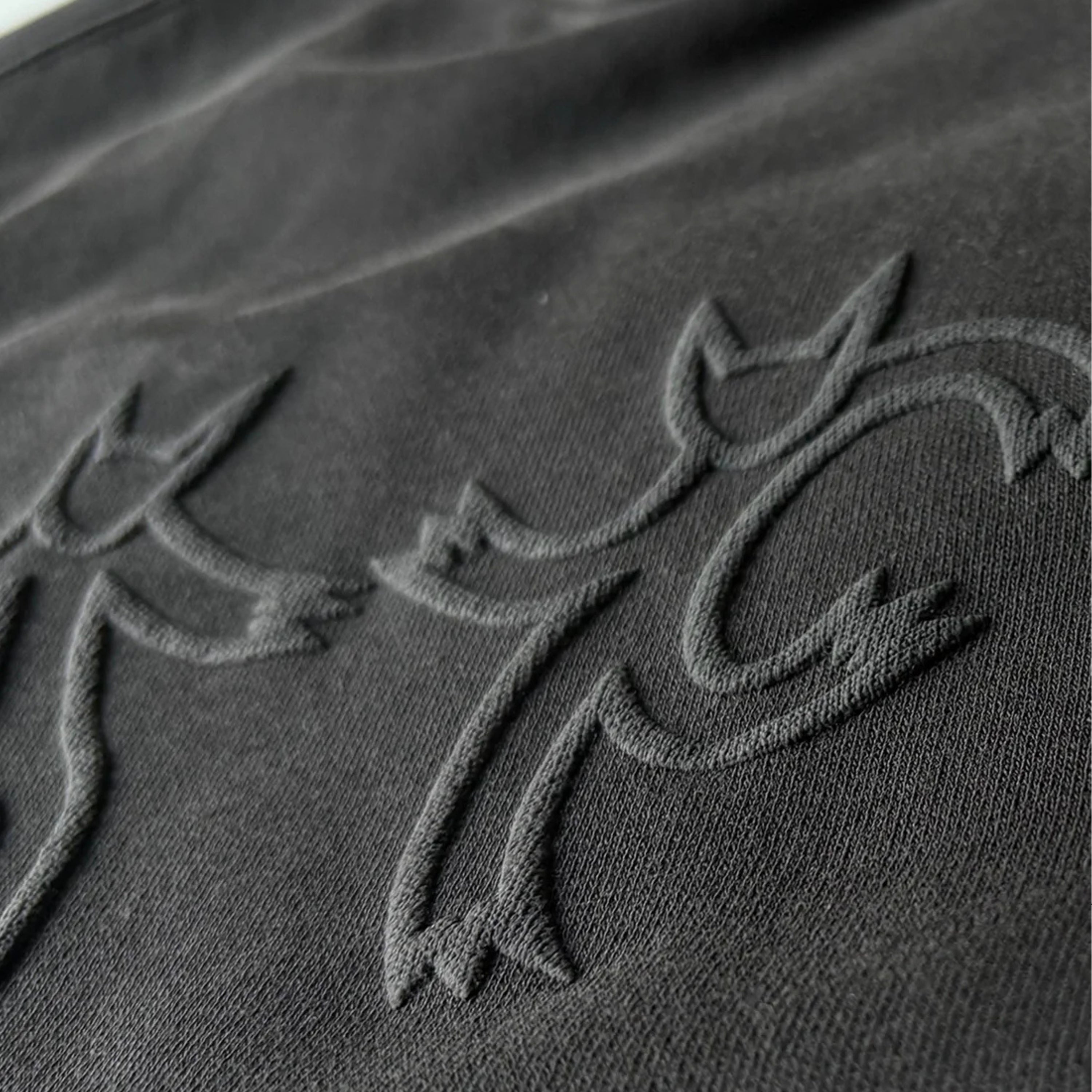 In Einem Atem Demon Tee Washed Black