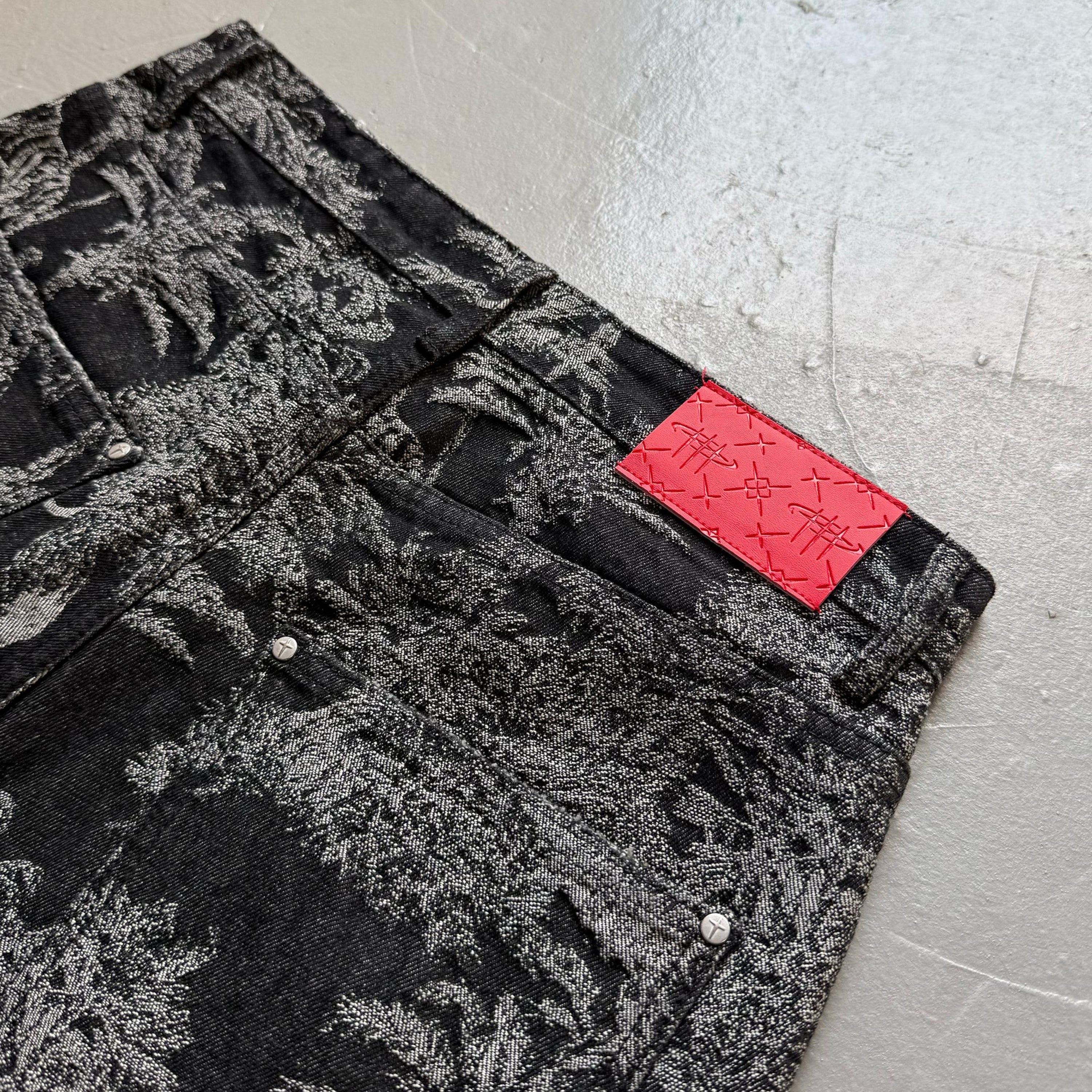 On My Way Jacquard Shorts Black