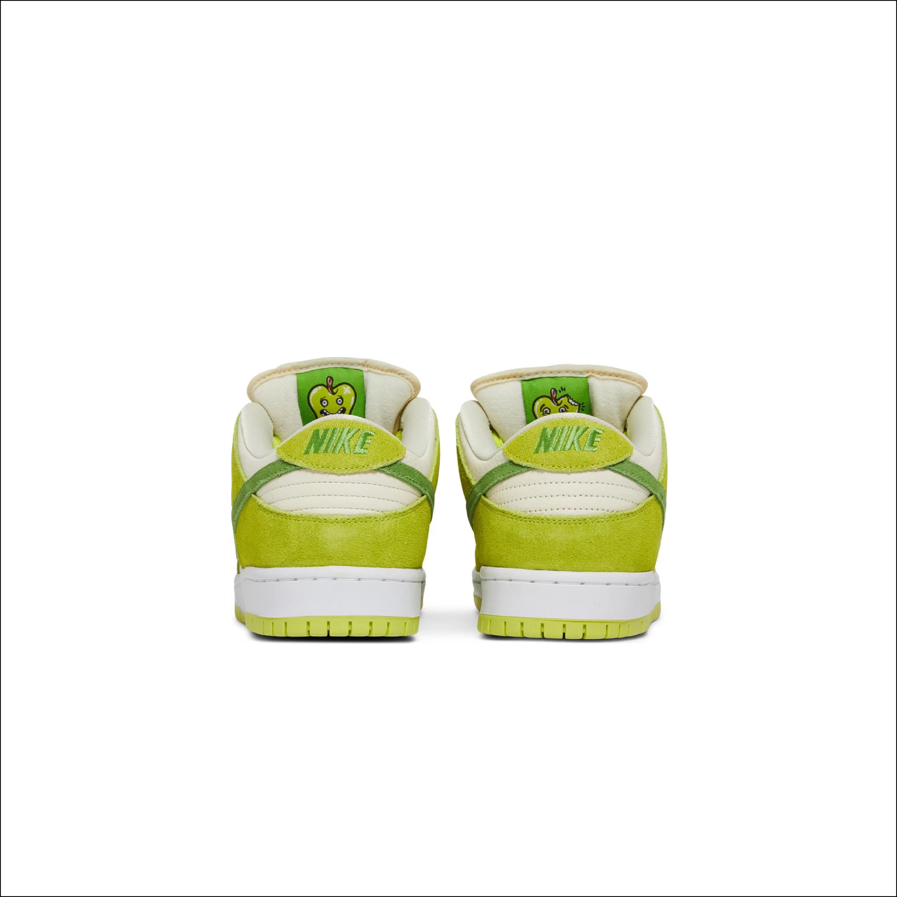 Nike SB Dunk Low Apple